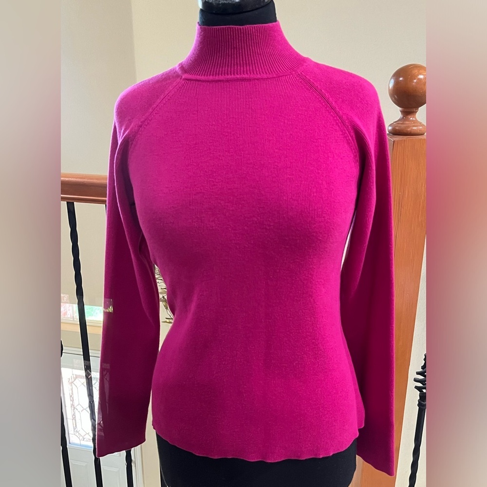 Casual Corner Bright Fuchsia Ribbed Turtleneck WOMEN SIZE M